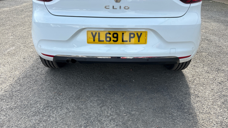 Renault Clio 1.0 TCe 100 Iconic 5dr Petrol Hatchback